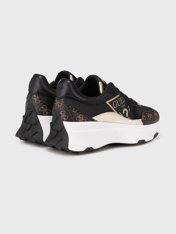 Sports shoes with gold logo accent - 3