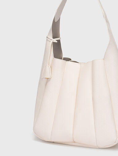 White leather bag with small purse - 4