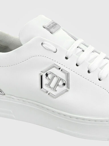 Leather shoes with logo detail - 3