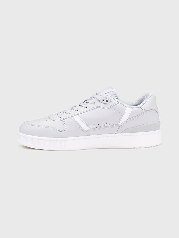 Sports shoes with logo detail - 4