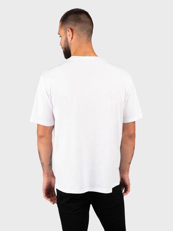 White T-shirt with contrast detail - 3