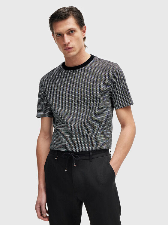 Tricou cu decolteu contrastant - 1