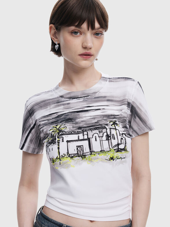 White T-shirt with oval neckline and print - 4