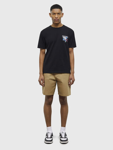 T-shirt with contrasting embroidery - 5