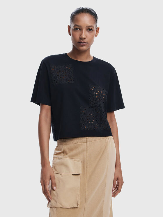 Tricou negru cu perforații - 1
