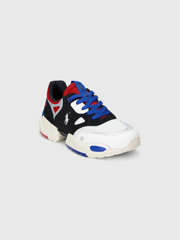 Sneakers with contrasting details - 2