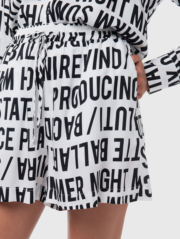 Shorts with contrasting lettering - 3