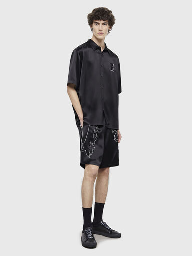 Shorts with contrasting embroidery - 5
