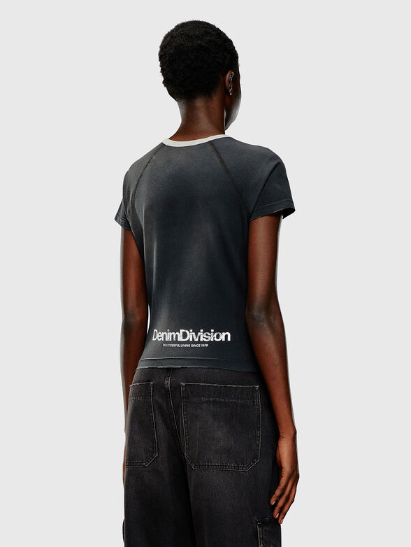 T-VINCIE T-shirt with appliqued rhinestones - 2