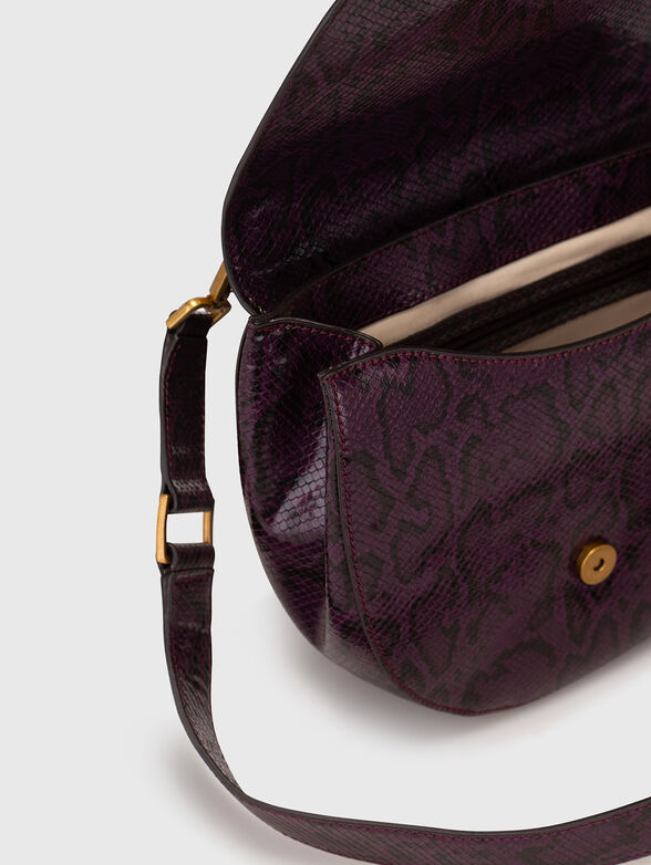 Crossbody bag with gold logo detail - 6