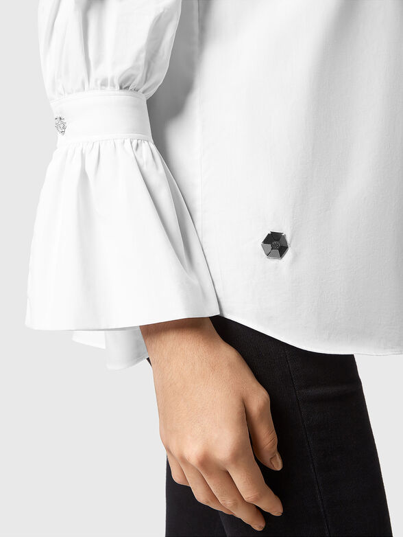White shirt with flared sleeve detail - 4