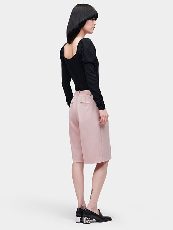 Bermuda shorts in pink color with logo embroidery - 2