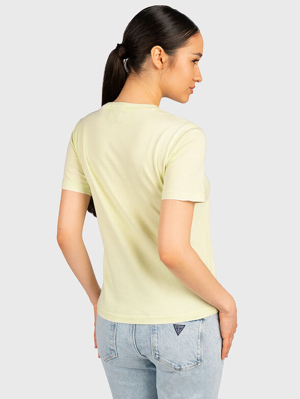 T-shirt with contrasting inscription  - 2