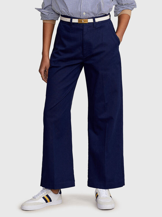 Cropped chino trousers with wide legs - 1