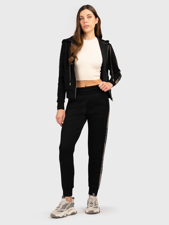 VICTOIRE SCUBA sweatpants in beige - 4