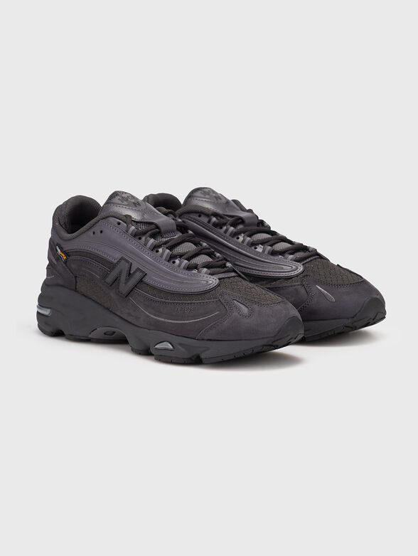 Sports shoes 1000  - 2