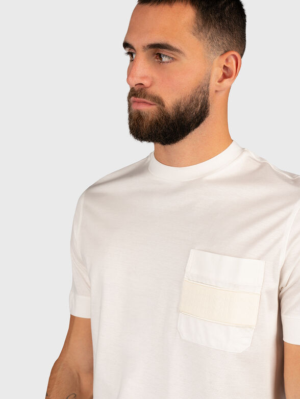 T-shirt with accent pocket - 4