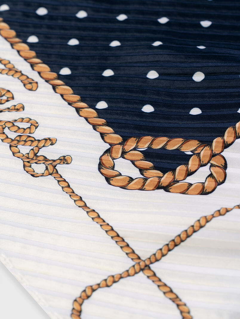 ELIZABETH square scarf with print - 3