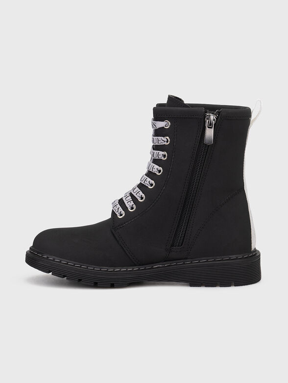 JULIAN ankle boots with contrasting logo - 4
