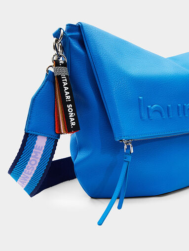Bag with embossed maxi logo - 5
