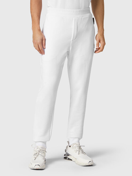 Pantaloni sport albi cu petice cu logo  - 1