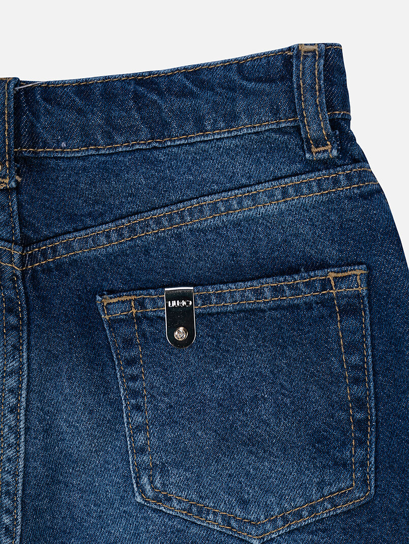Denim shorts with unfinished hem - 3