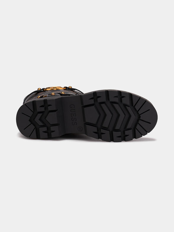 RANDA Boots - 6