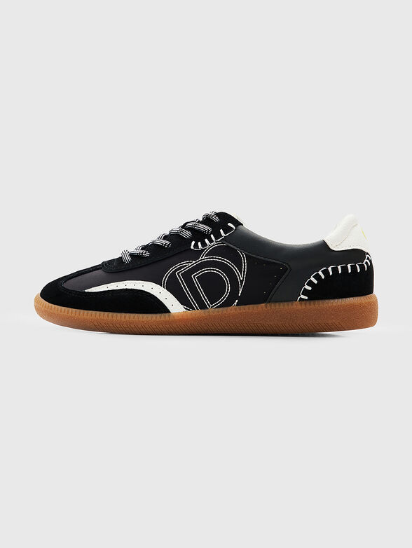 Sneakers with contrast elements - 1