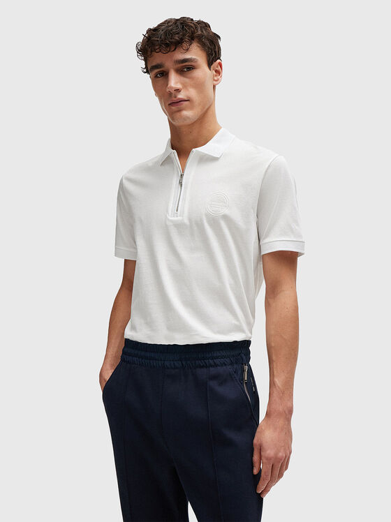 Polo shirt in dark blue with logo accent  - 1
