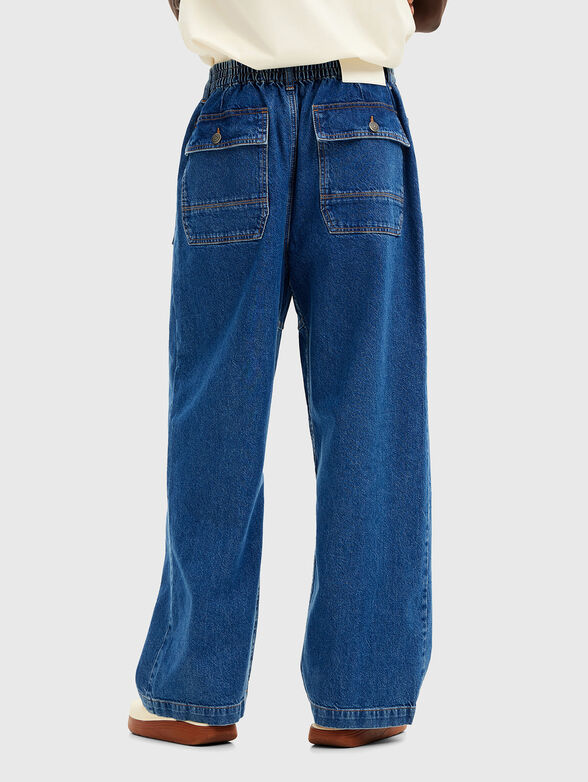 Blue jeans with wide legs - 2