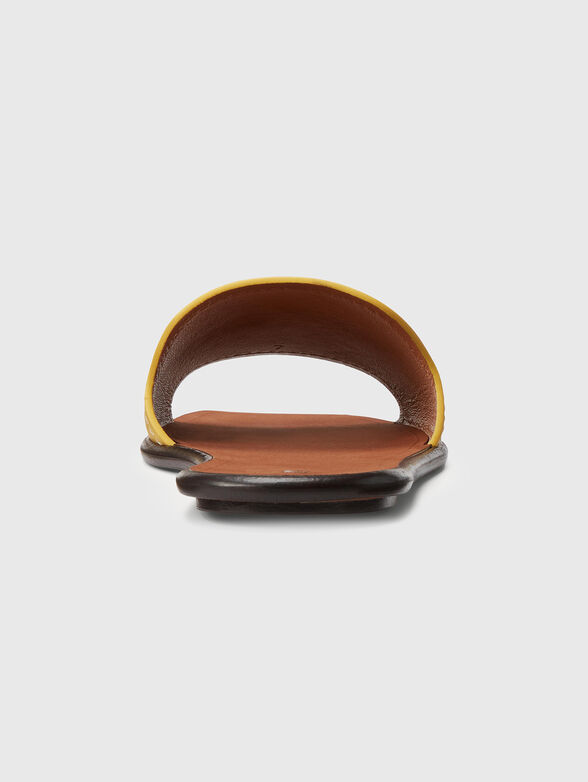 Yellow leather slippers with logo accent - 3