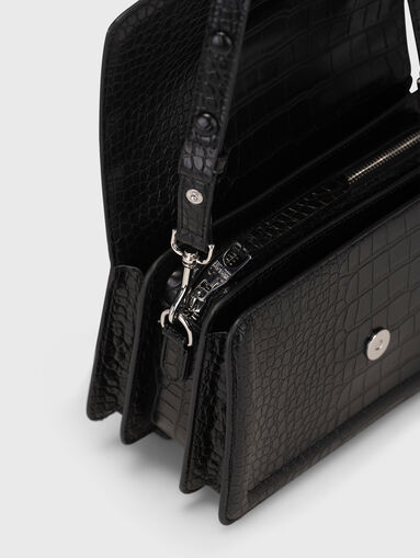 Croc-effect crossbody bag in black - 5
