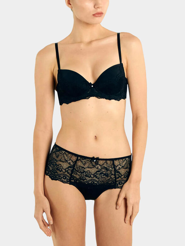 DAPHNE briefs - 1