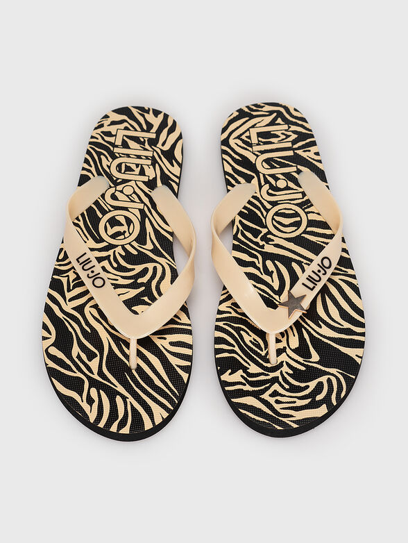 Beach flip-flop with animal print - 6