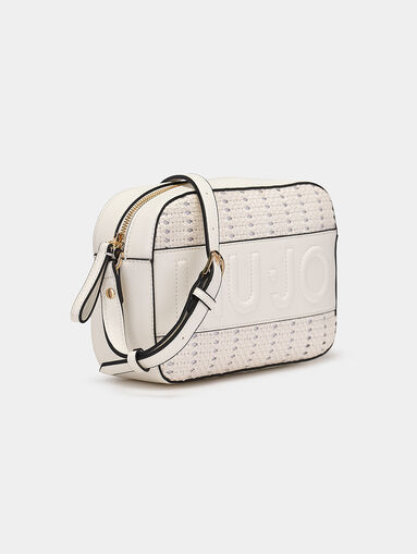 Black crossbody bag with intertwined texture - 4