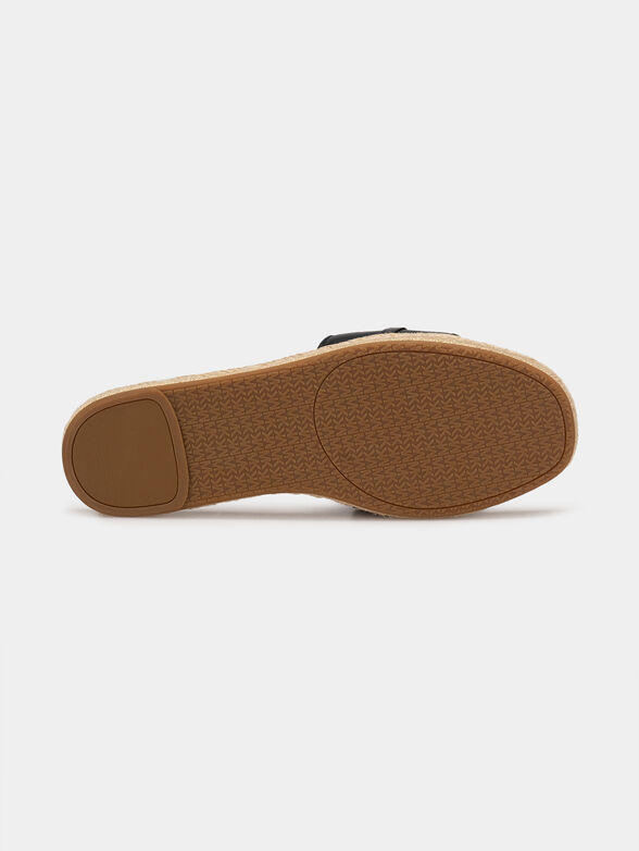 IZZY black slides with golden logo - 5