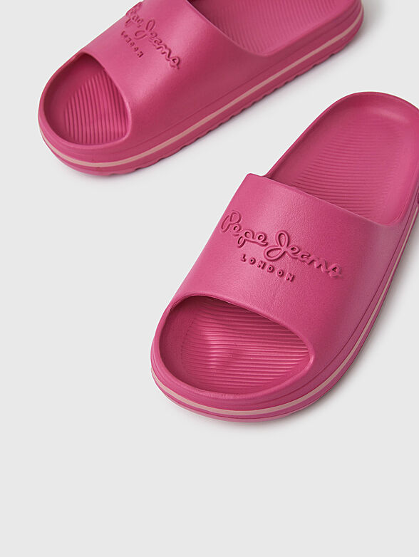 Beach slippers with logo accent - 2