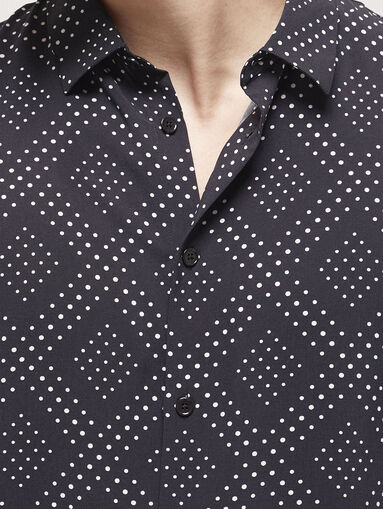 Shirt with contrasting print - 4