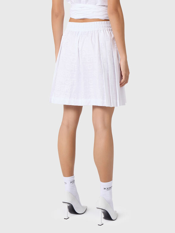Cotton shorts with logo accent - 2