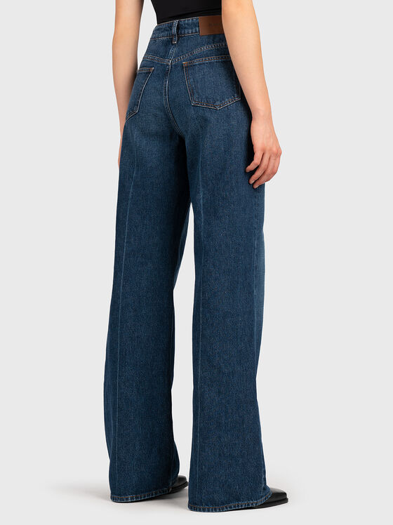 Blue high-waisted jeans with wide legs - 2