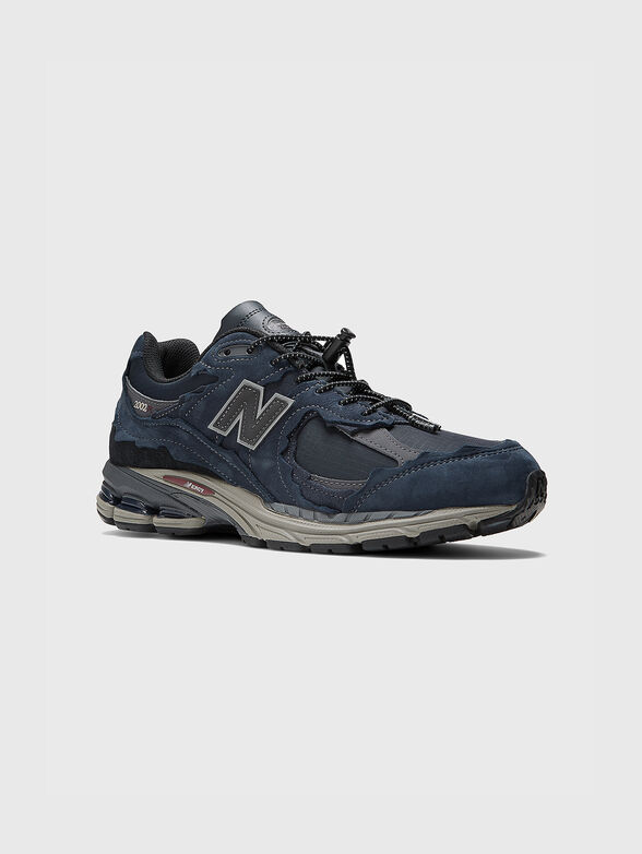 2002 sneakers with logo detail - 1
