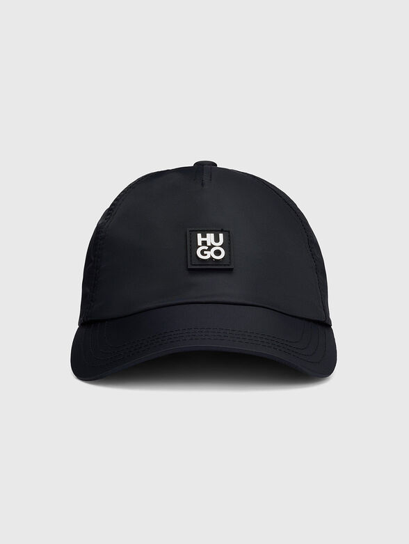 Black hat with logo - 1