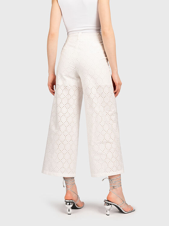 Pantaloni scurți cu broderie engleză - 2