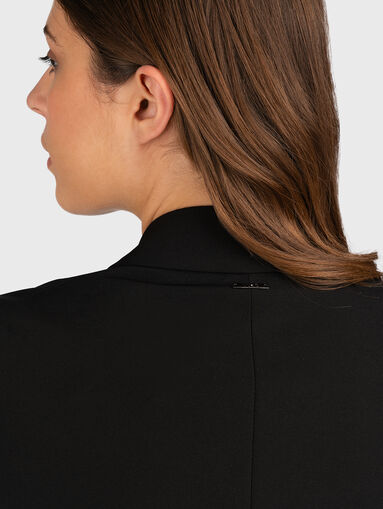 Black blazer with accent detail - 5