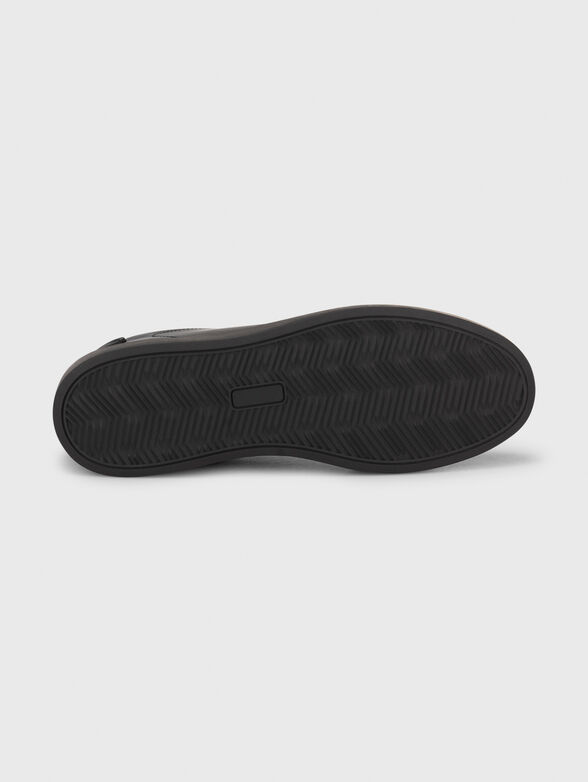 Sneakers with logo detail - 5