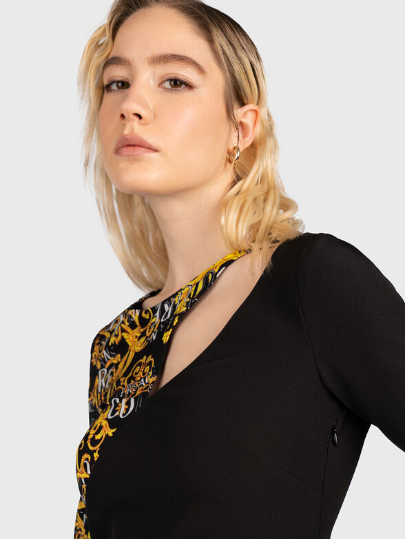 Dress with cut-out details and baroque print - 4