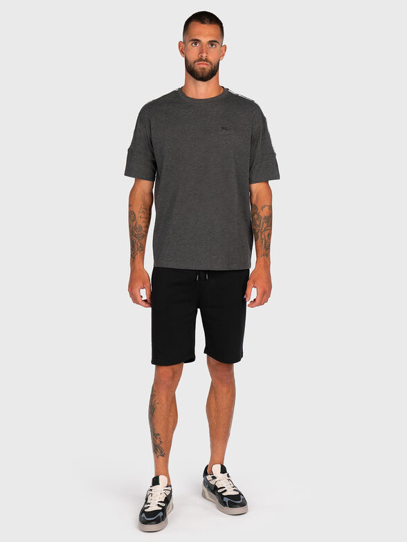 BRITTNAU grey T-shirt with accent logo stripe - 2