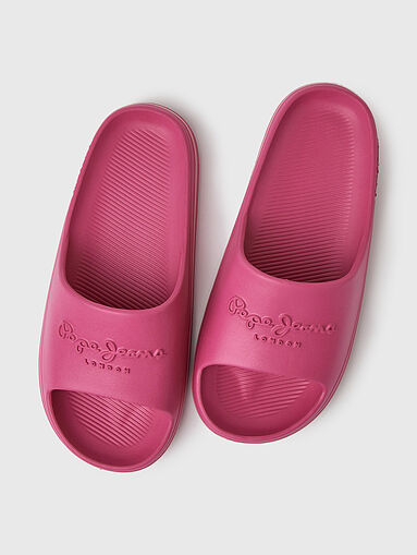 Beach slippers with logo accent - 5