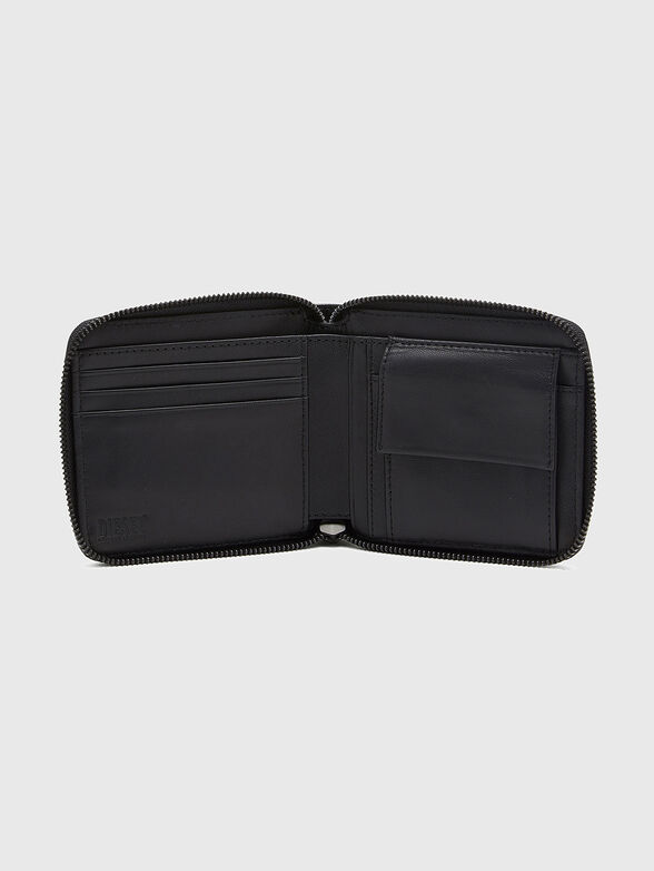 Wallet with embossed logo lettering - 3