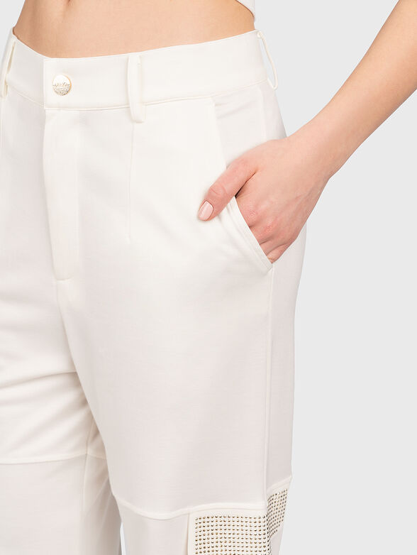 White pants with accent pockets - 4